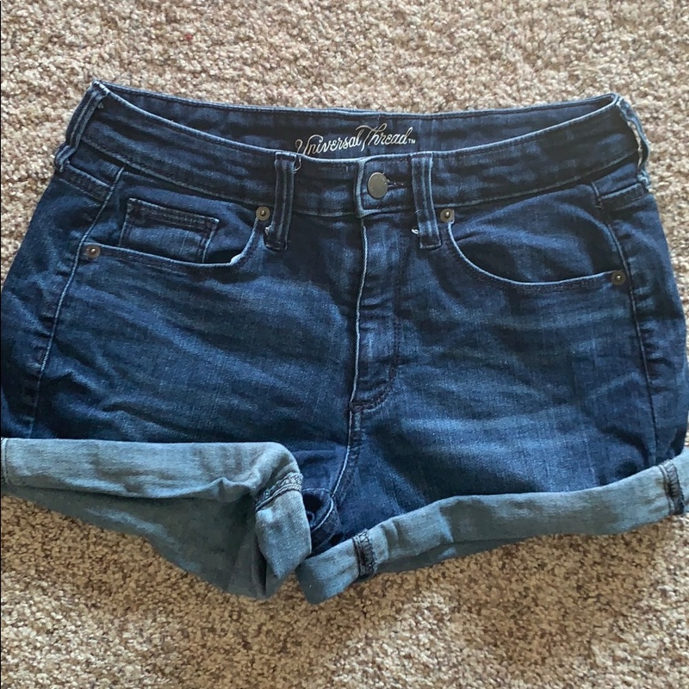 Universal Thread Shorts